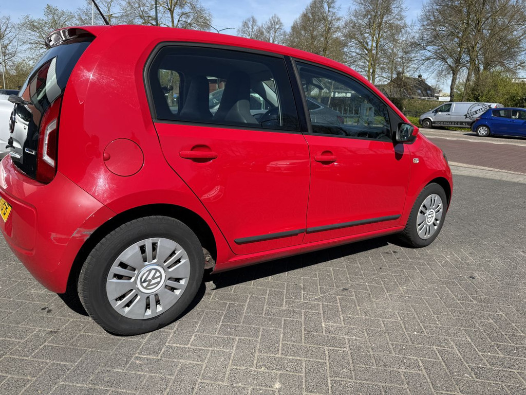 52664878-29.jpg
